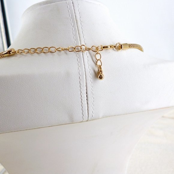 A.N.A. Curved Bar Necklace Gold Tone NWT NOS Penney's Perfect but Tag has cut - Picture 4 of 6